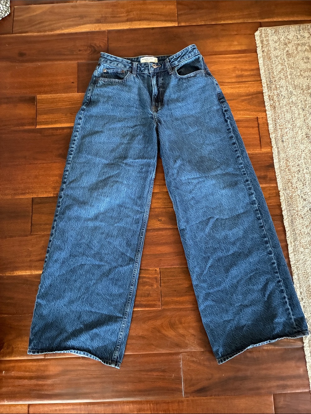 Abercrombie wide leg high rise curve love